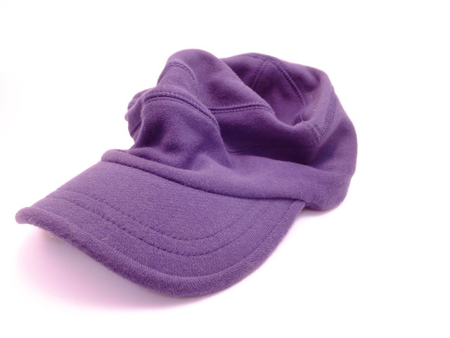 紫の帽子