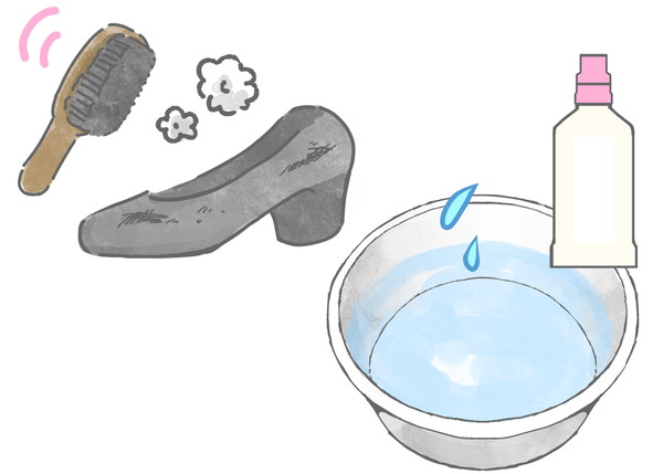 1洗う前に靴ブラシで汚れを大まかに払います。洗面器などに洗剤少量とぬるま湯をいれよく混ぜます。