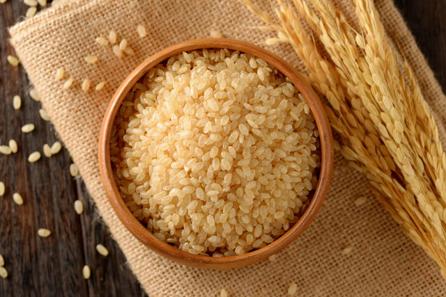 稲と玄米