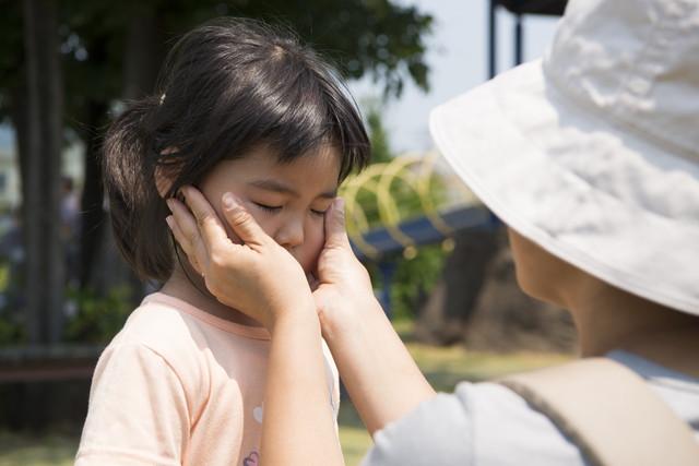 紫外線は春先から意識するべき 母子で使える安心な日焼け止め人気おすすめ７選 シュフーズ