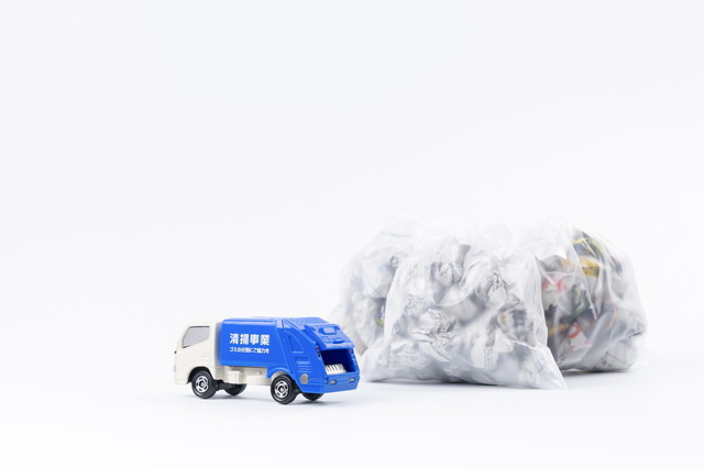 ゴミ袋　ごみ収集車