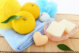 ゆず湯がピリピリする原因と対処法！ピリピリしないためのコツとは – シュフーズ