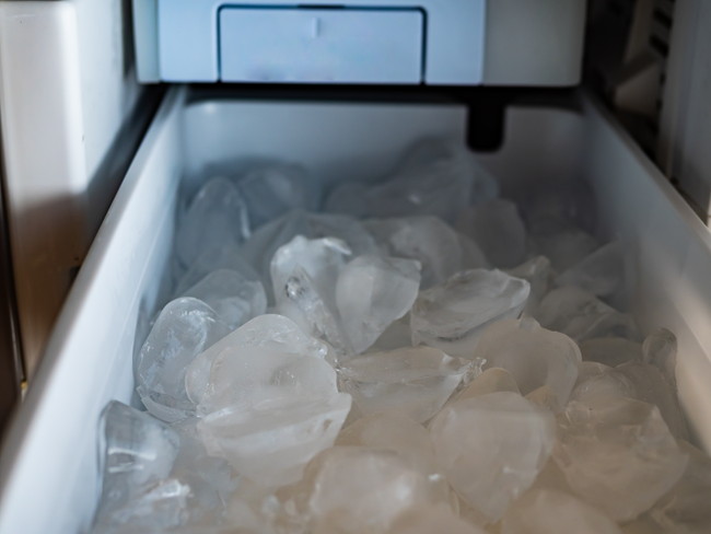 冷蔵庫にある製氷機
