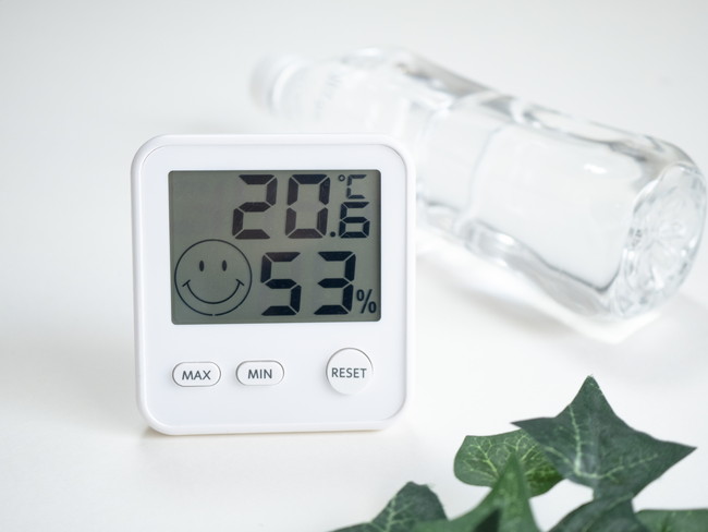快適な温度と湿度を示す温湿度計