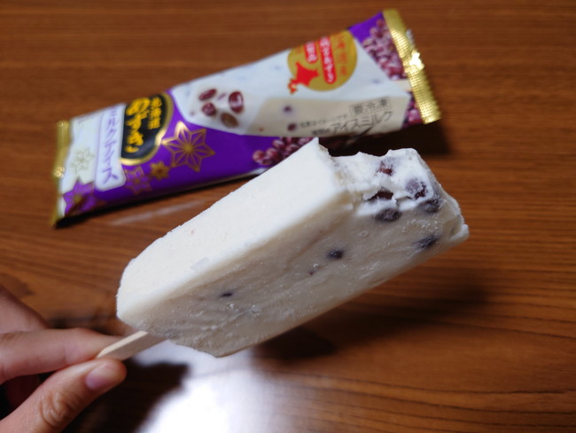 北海道あずき ミルクアイスの断面