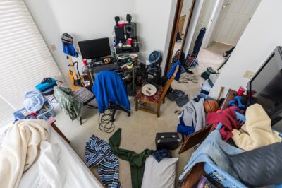汚れた部屋