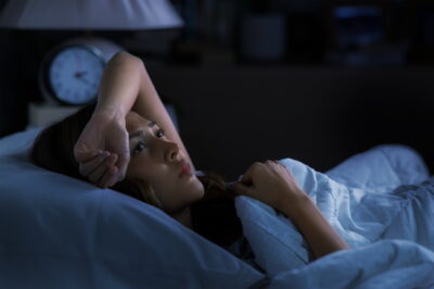 眠れない女性