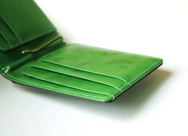 緑色の財布