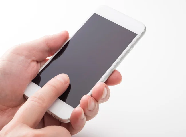 お風呂にスマホは持って行って大丈夫？