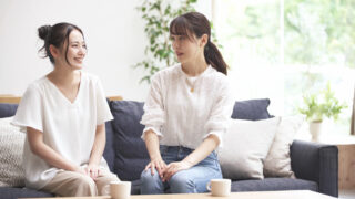 『頼りたくなる人』の特徴5選 主な共通点や真似すべきポイントとは? – シュフーズ