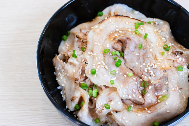 チャーシュー丼