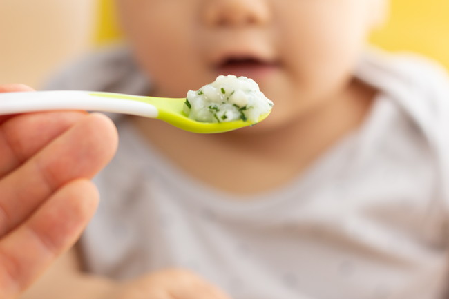 離乳食　赤ちゃん