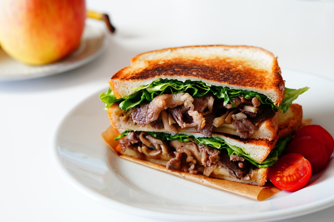 肉サンドイッチ