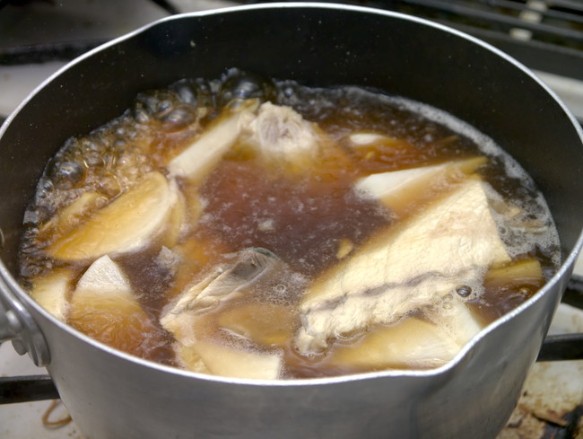 煮物の鍋